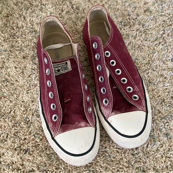 Converse Chuck Taylor Low Top Shoes Maroon Size W8 M6 - Picture 1 of 8